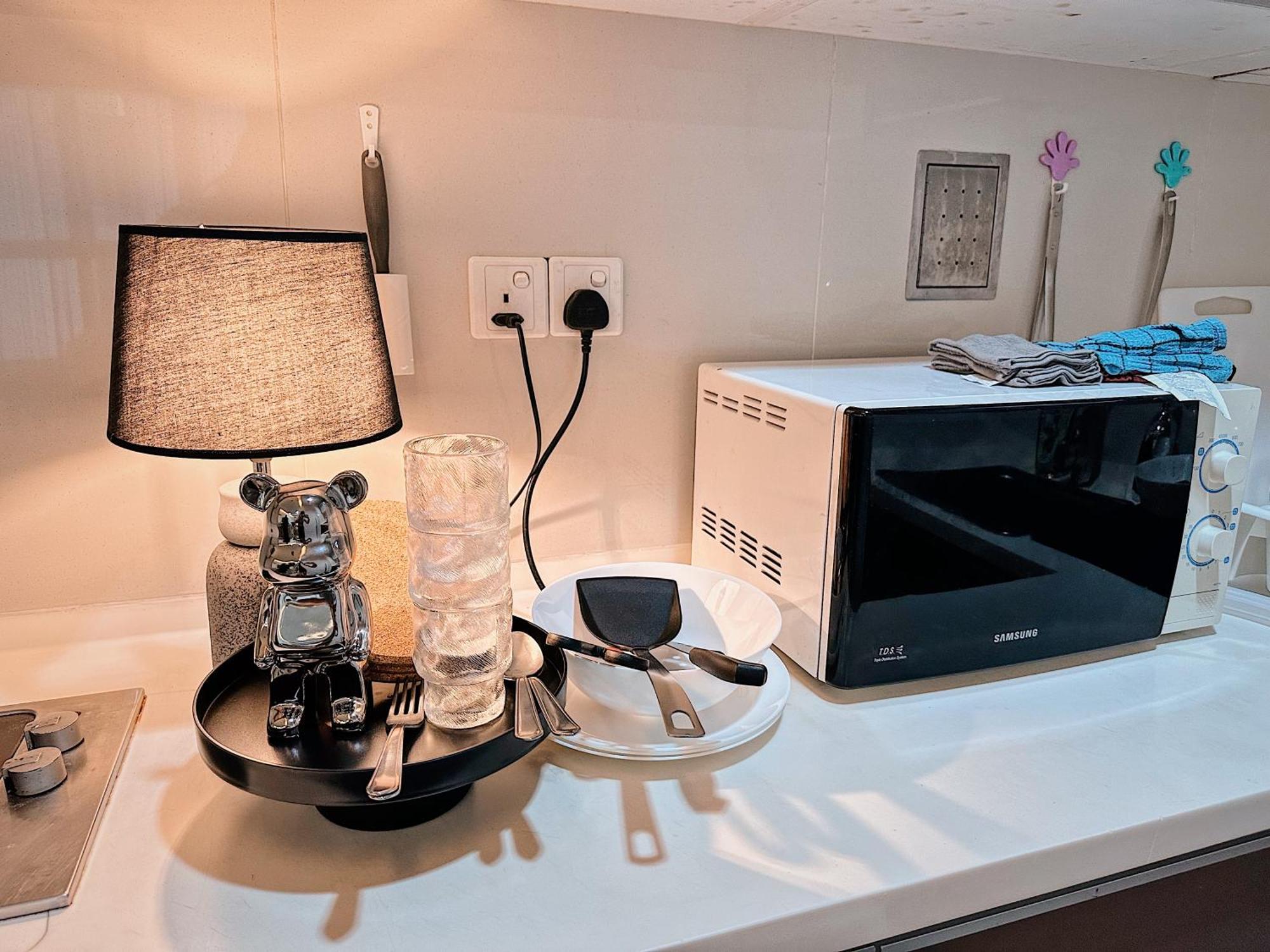 Modern Bauhaus Studio At Regalia Klcc Infinity Pool 吉隆坡 外观 照片
